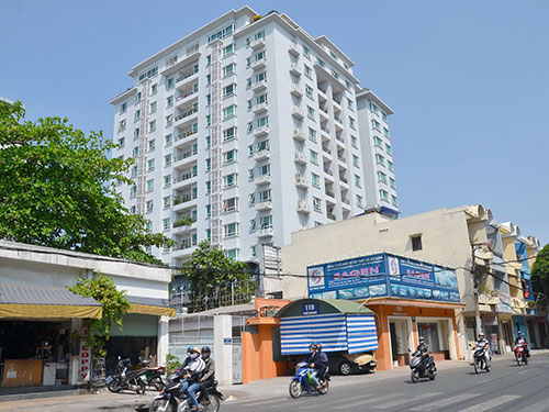 Loạn căn hộ cao cấp